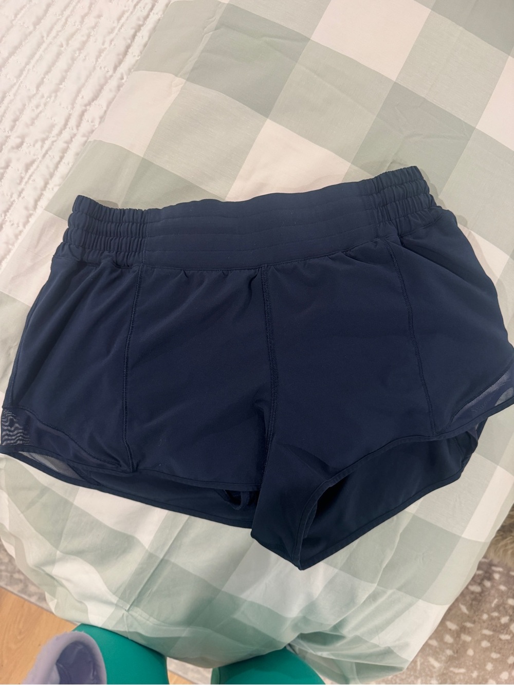 Navy Lululemon 2.5 Hotty Hots high waist